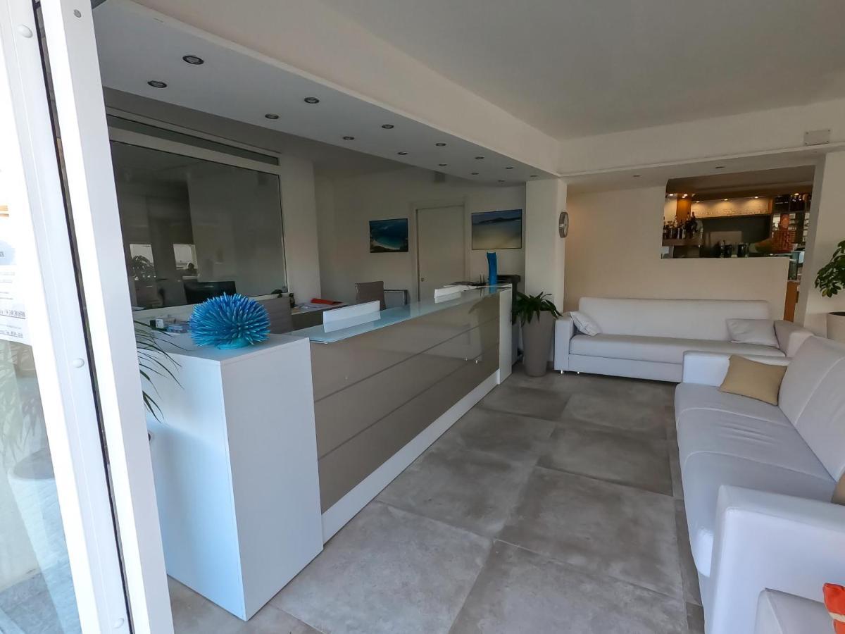 Rena Bianca Suite By La Contessa Santa Teresa Gallura Exteriör bild