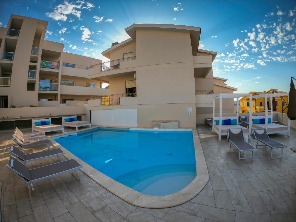 Rena Bianca Suite By La Contessa Santa Teresa Gallura Exteriör bild